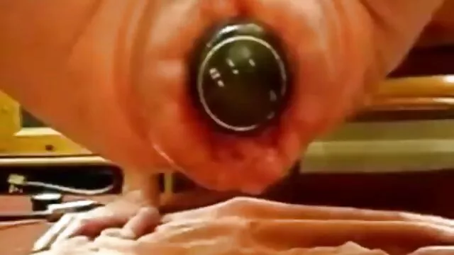 Tetona puma MILF en bra videos porno audio español latino jerking dick