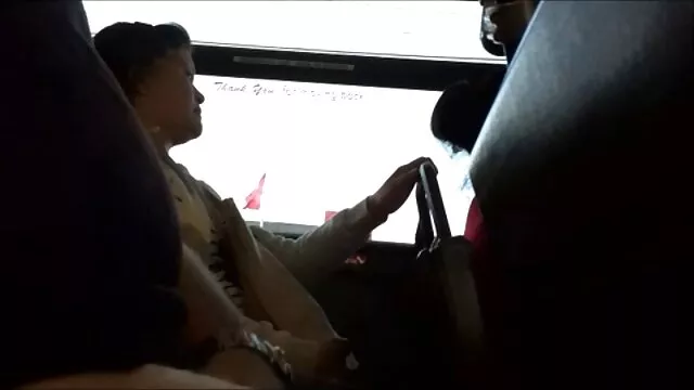 Nena europea folla a su compañero de lucha videopornolatino