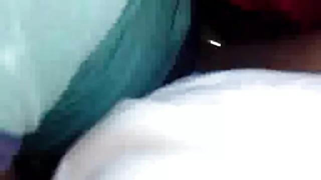 Inocente adolescente baño sexo por dinero español latino voyeur