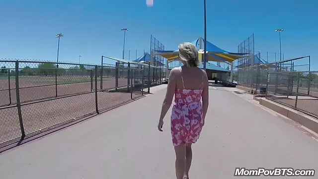 Geile Tittenmaus videospornolatinos wird durchgenommen