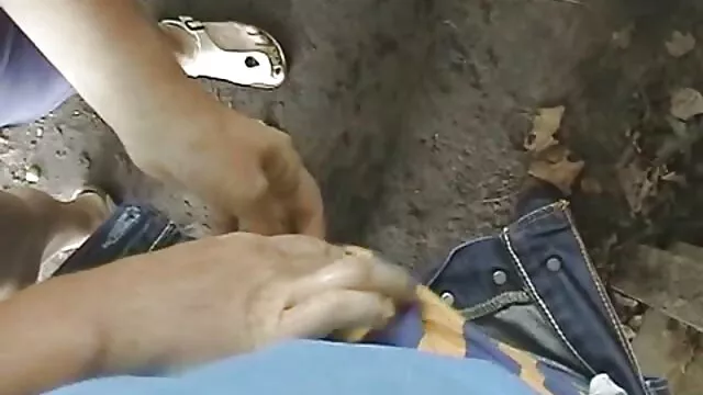 Sexo pormo latino en cabina